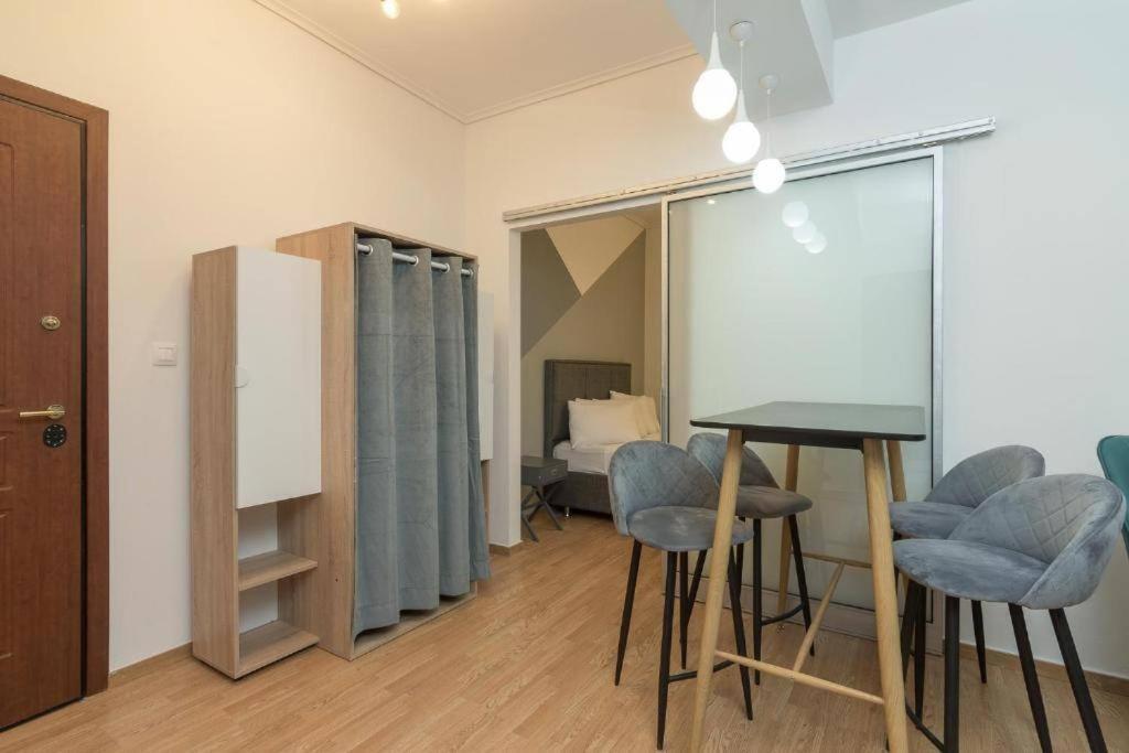 Fully Renovated 1 Bedroom Condo Athens Luaran gambar