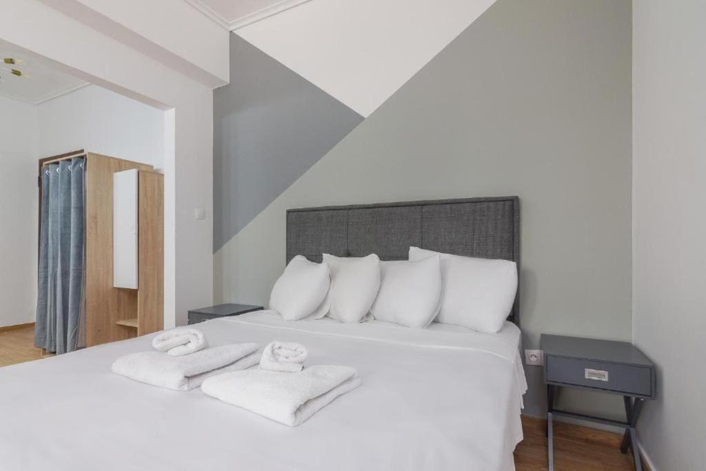 Fully Renovated 1 Bedroom Condo Athens Luaran gambar