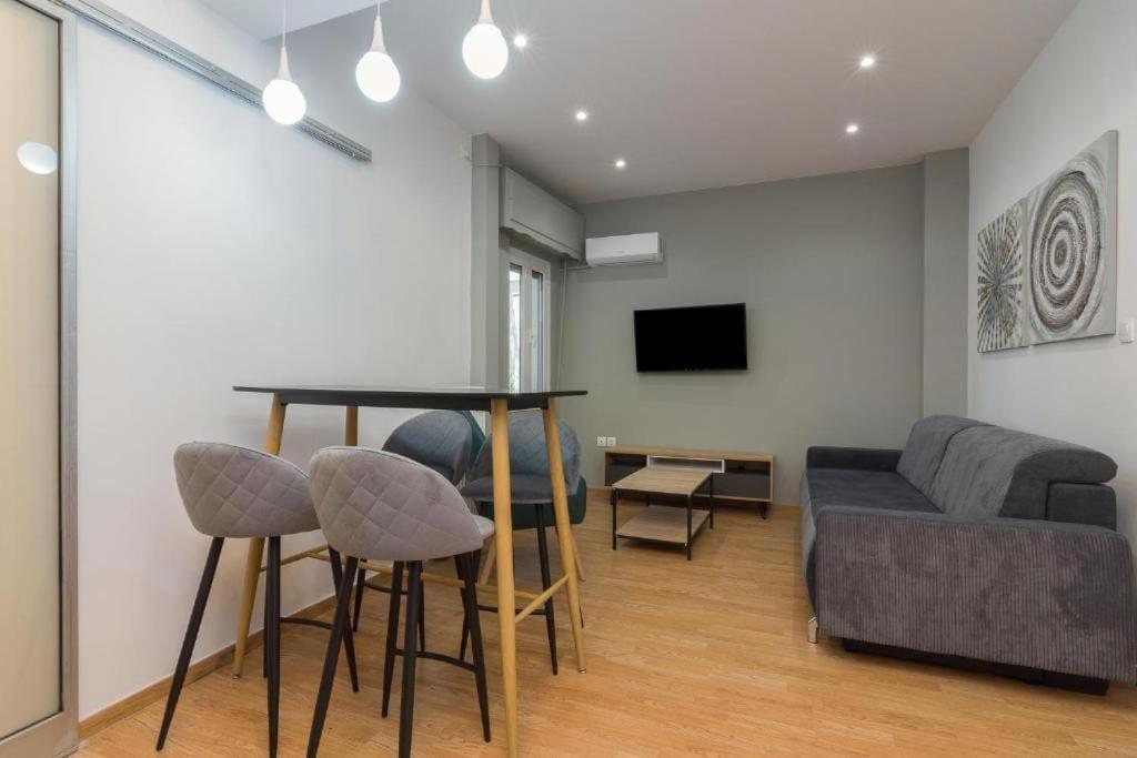 Fully Renovated 1 Bedroom Condo Athens Luaran gambar